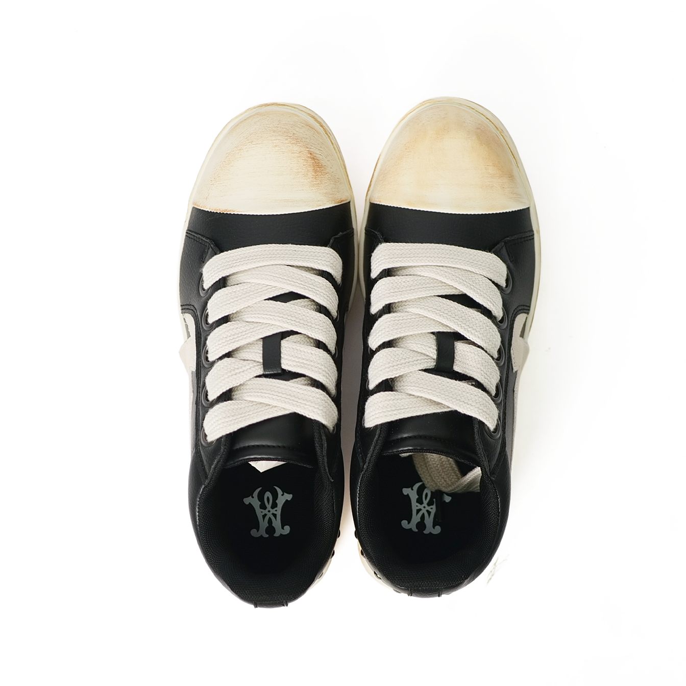 WATSON ROCKCORE SNEAKERS (CLOSED EYES)