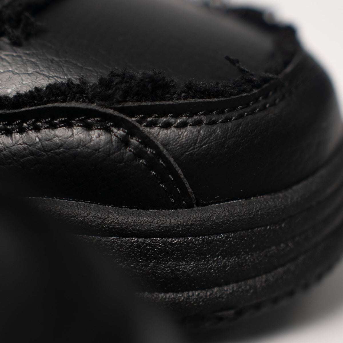 WATSON OVER TIME SNEAKERS (BLACK)
