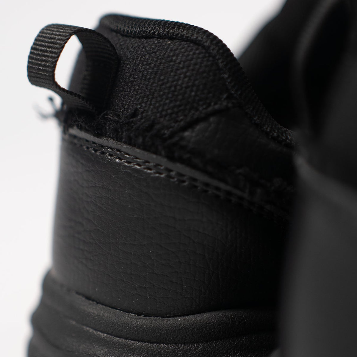 WATSON OVER TIME SNEAKERS (BLACK)