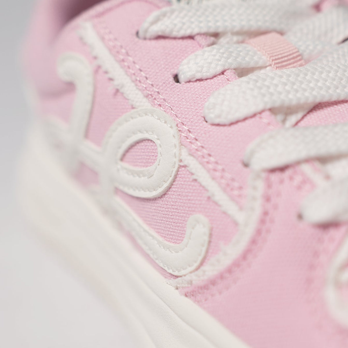 WATSON OVER TIME SNEAKERS (LILAC)