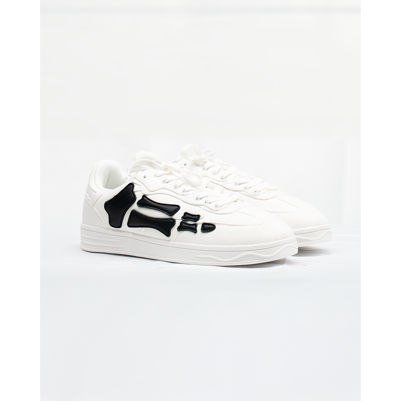 BONEBA SNEAKERS (WHITE)