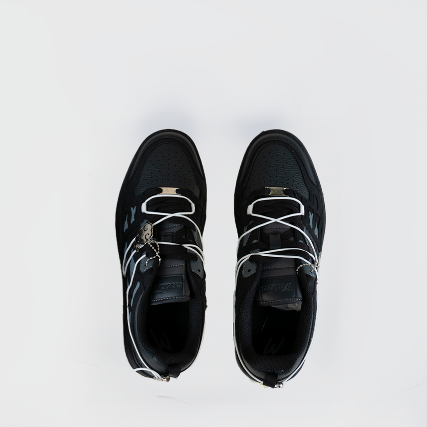 SOUL SPRINTER SNEAKERS (BLACKOUT)