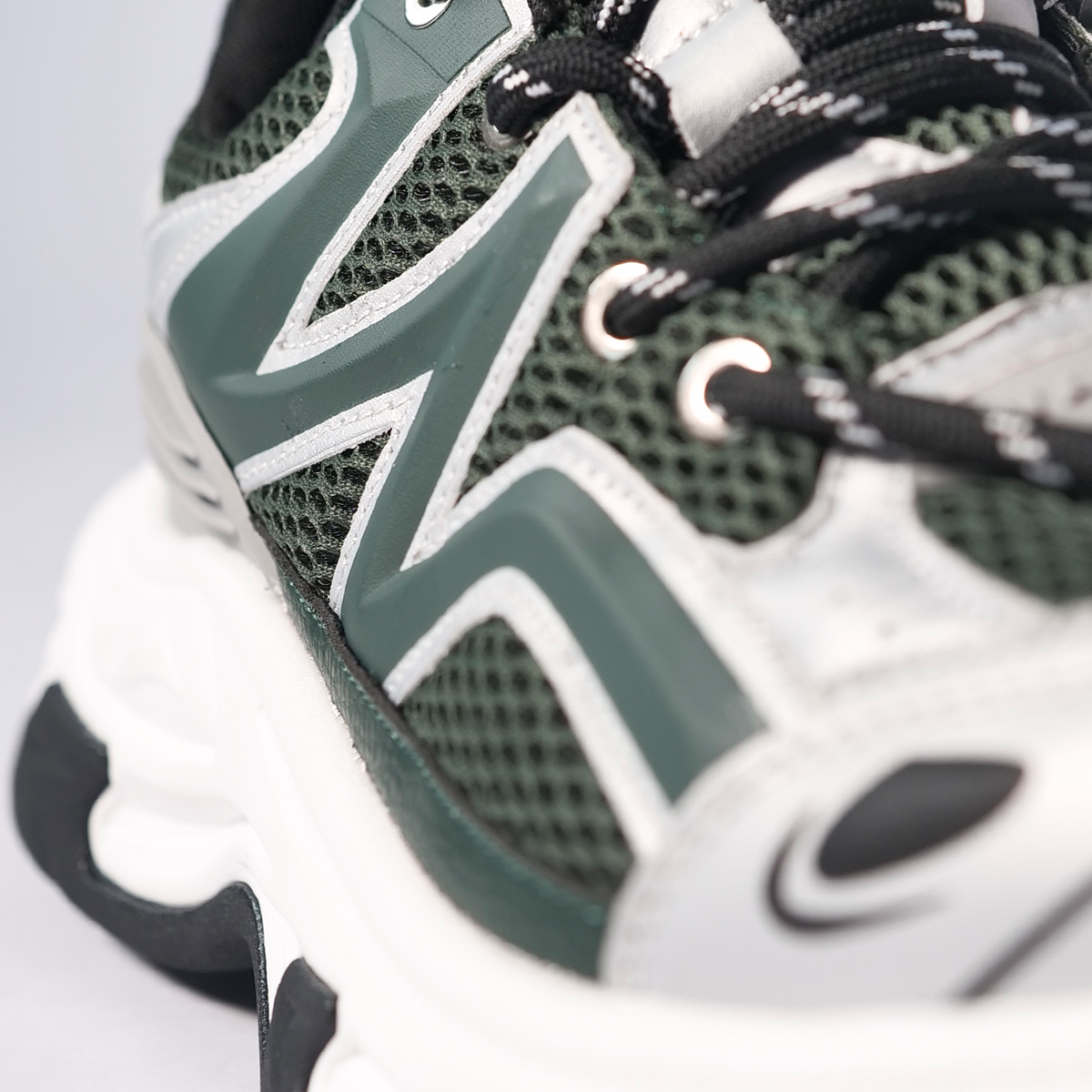 Watson Anura low-top sneaker in Ecru, gray, green and white – alternate view 7