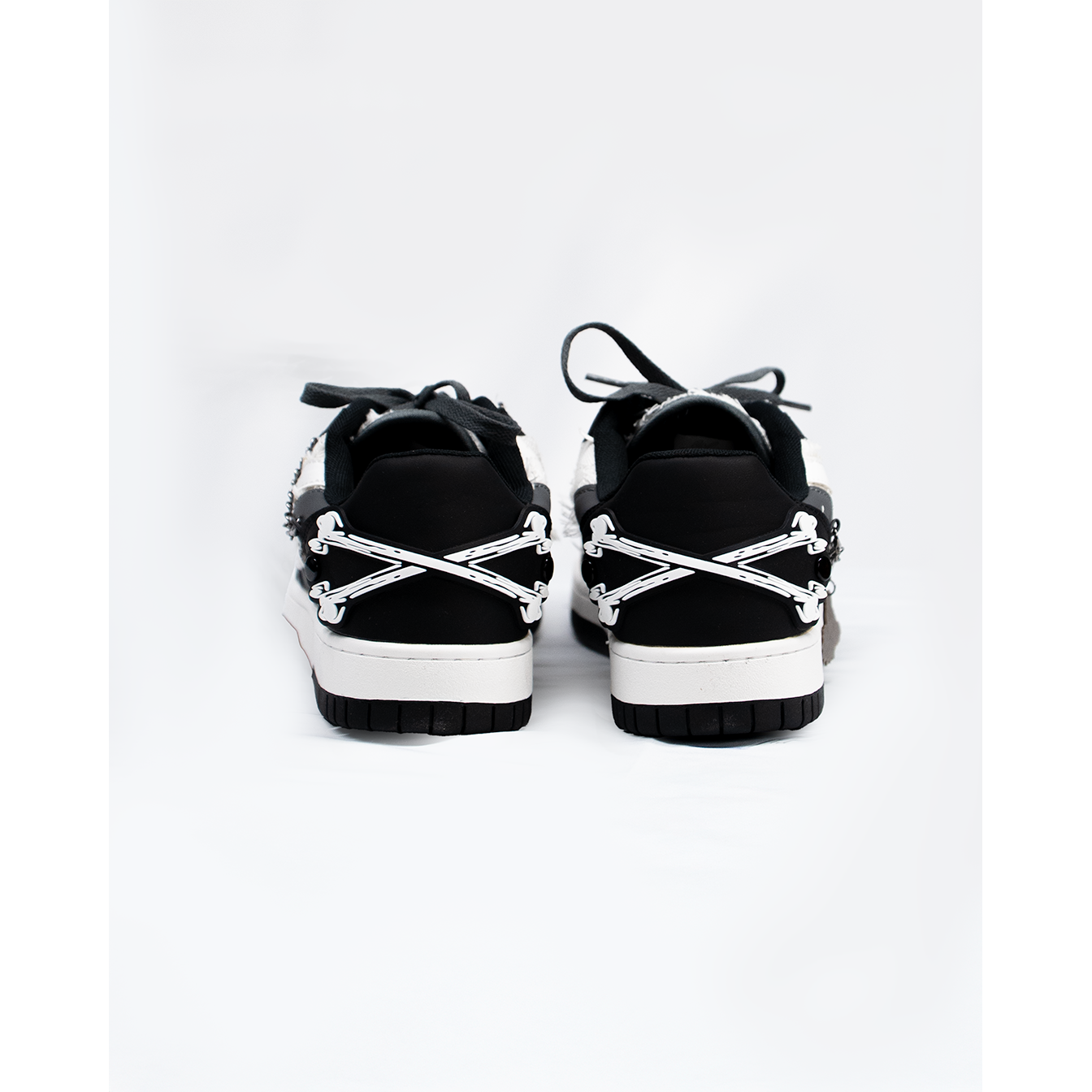 COURT CLASSIC 2 SNEAKERS (UNCHAINED PANDA)