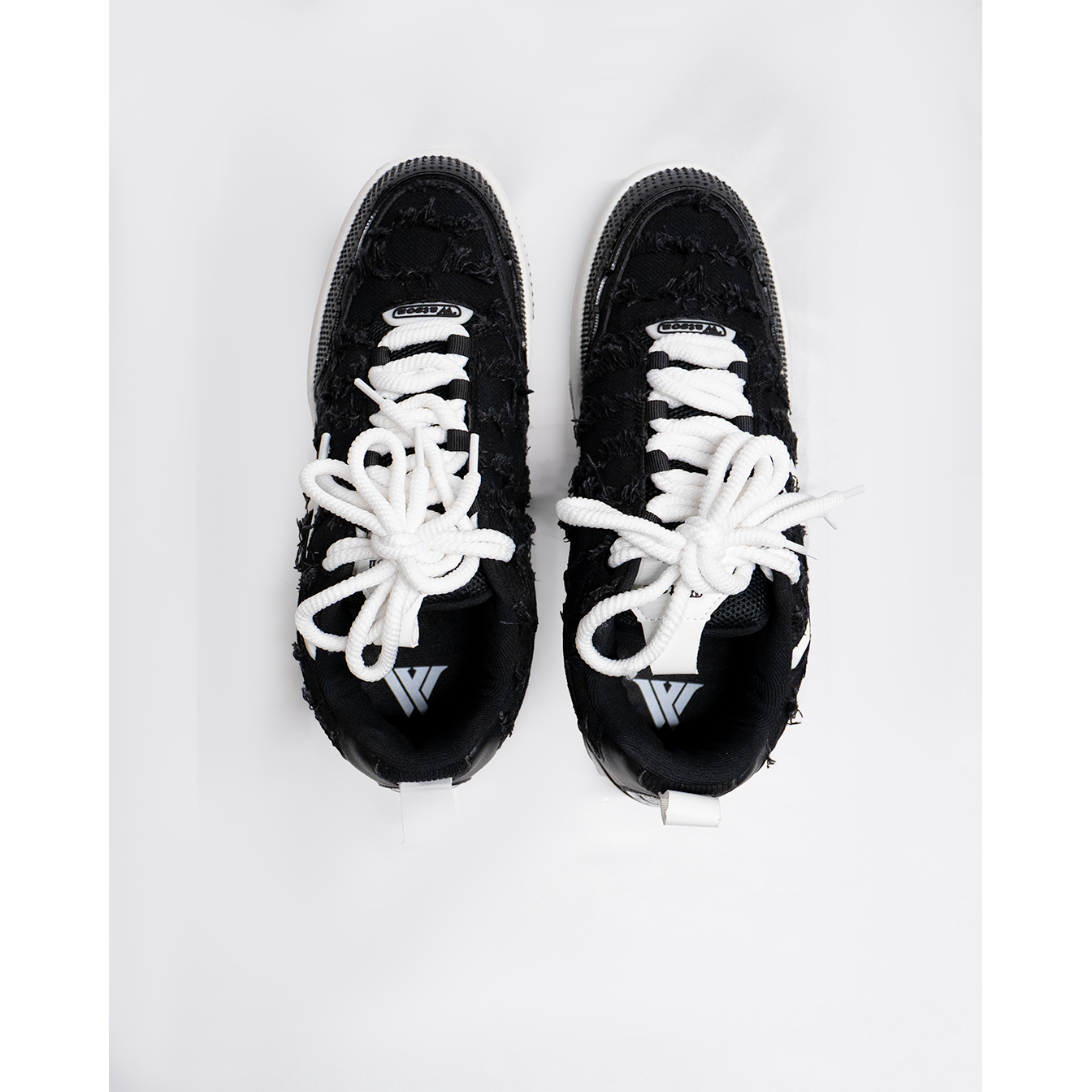 K FLIP CROSS SNEAKERS (BLACK DENIM)