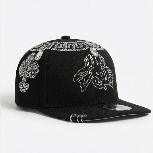 PEARL CHAIN FITTED HAT (BLACK)