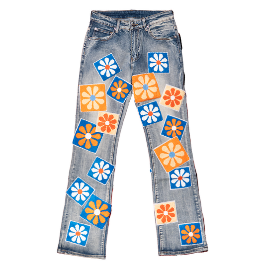 CHENILLE FLOWER STACKED DENIM PANTS (MEDIUM WASH)