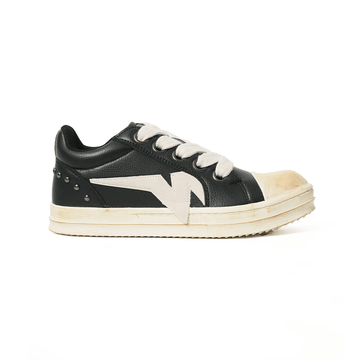 MYSTERY SHOE PAIR