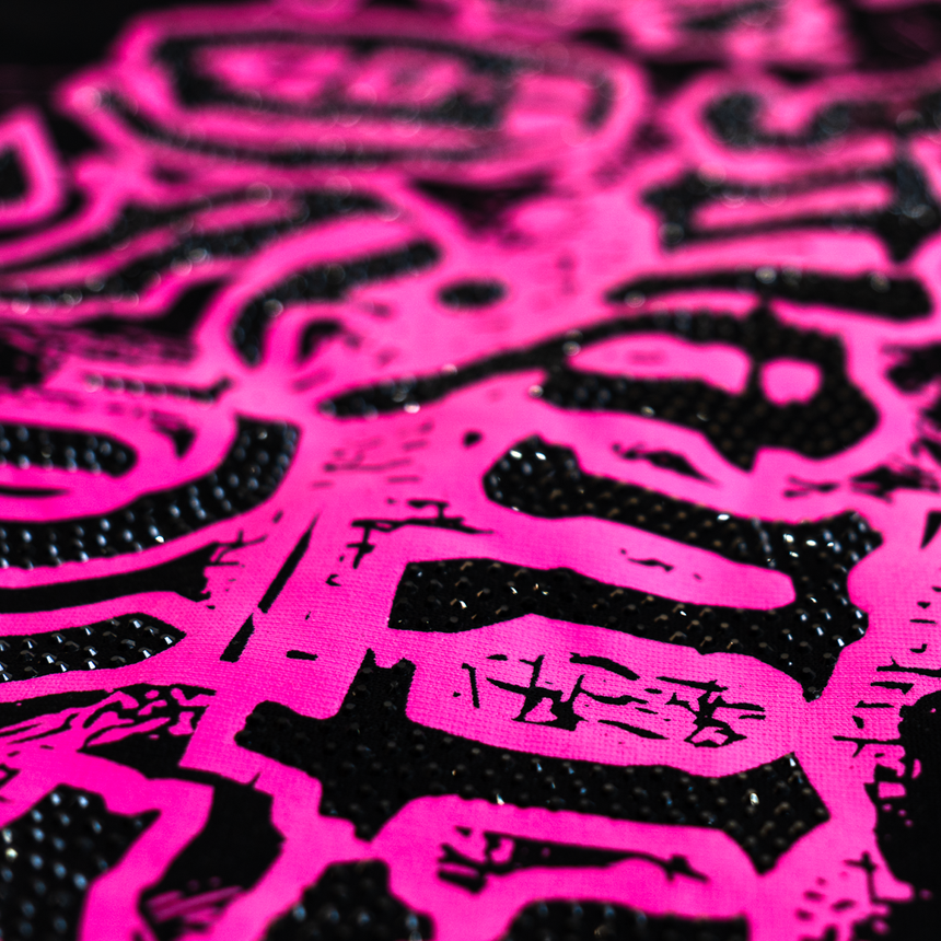 WATSON PINK SKULL CROPPED T-SHIRT (BLACK)